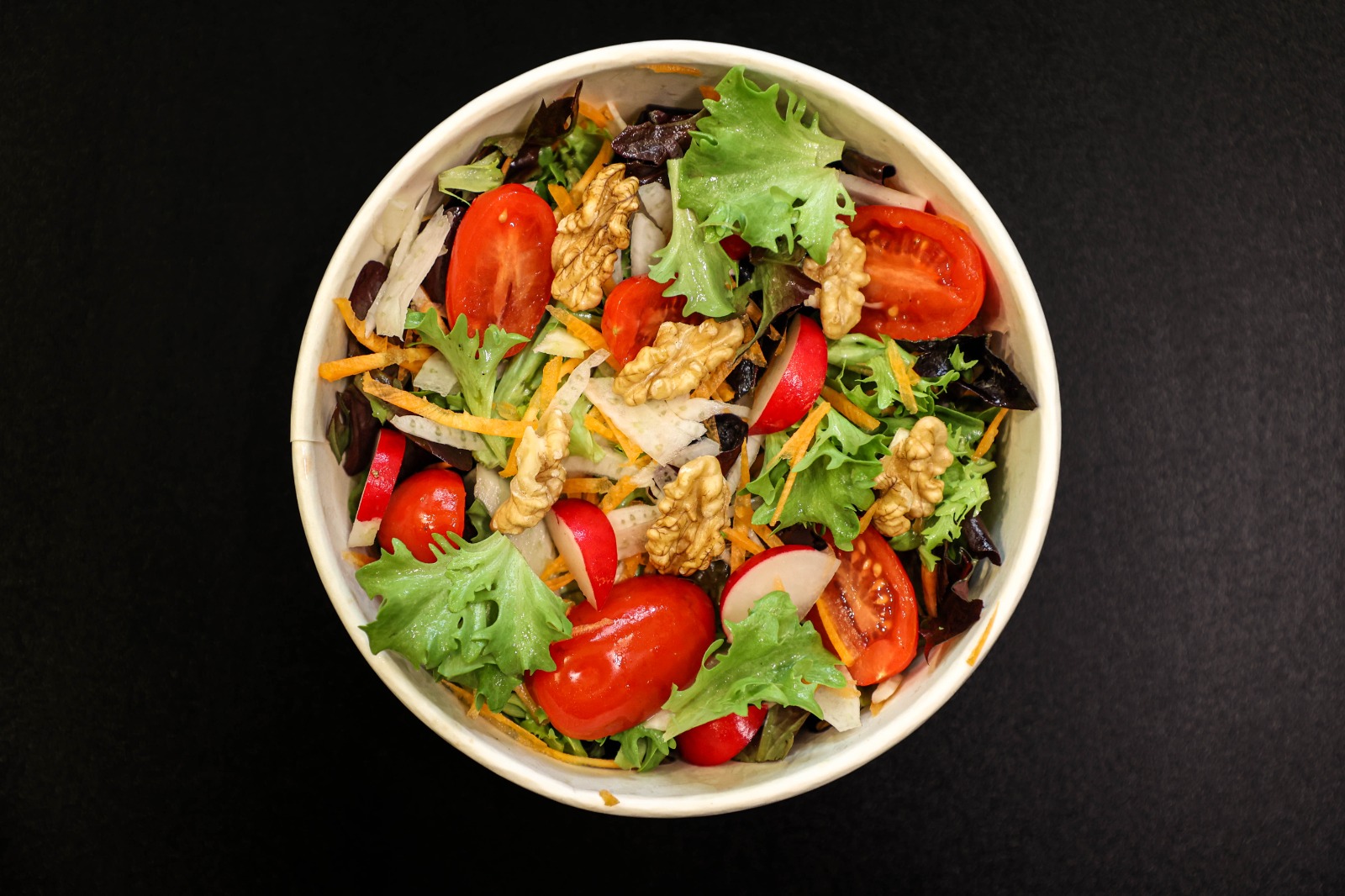 Insalata fresca preparata